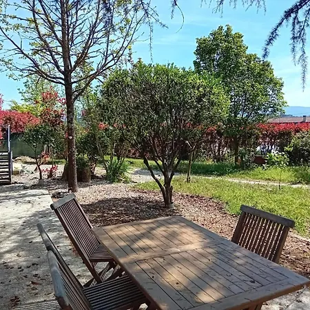 Holiday home Espectacular Casa Moderna Con Jardin Y Terraza Parderrubias