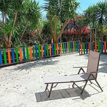 Holiday home Espectacular Casa Moderna Con Jardin Y Terraza *